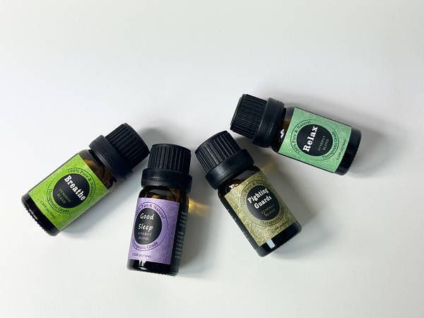 Подарунковий набір натуральних ефірних рослинних олій Synergy Blend для ароматерапії, 4 шт по 10 мл  15007 фото