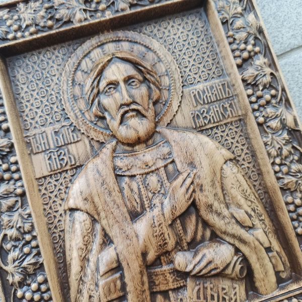 Деревянная резная Икона "Князь Роман Казанский" 02080 фото